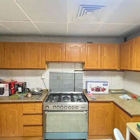 Luxury Private Room For Men Шарджа Экстерьер фото